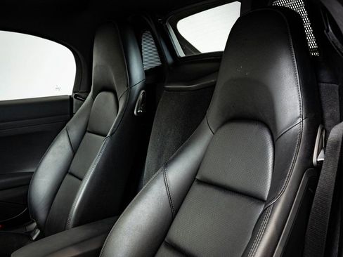 Used 2019 Porsche 718 Boxster image 23