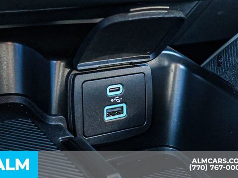 Used 2025 Ford Bronco Badlands image 40