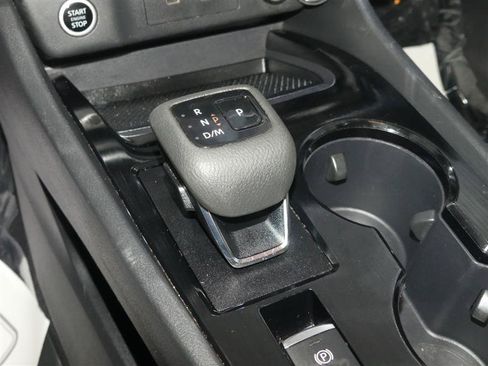 Used 2023 Nissan Rogue S FWD image 39