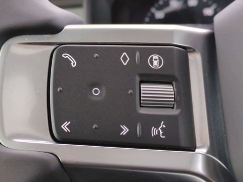 New 2026 Land Rover Discovery Limited Edition image 25