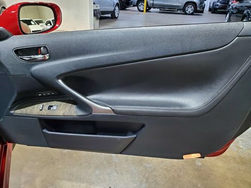 Used 2012 Lexus IS 350C w/ Luxury Pkg RWD image 16