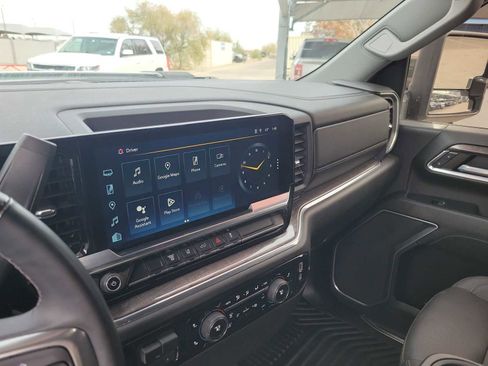 Used 2024 Chevrolet Silverado 3500 LTZ image 20