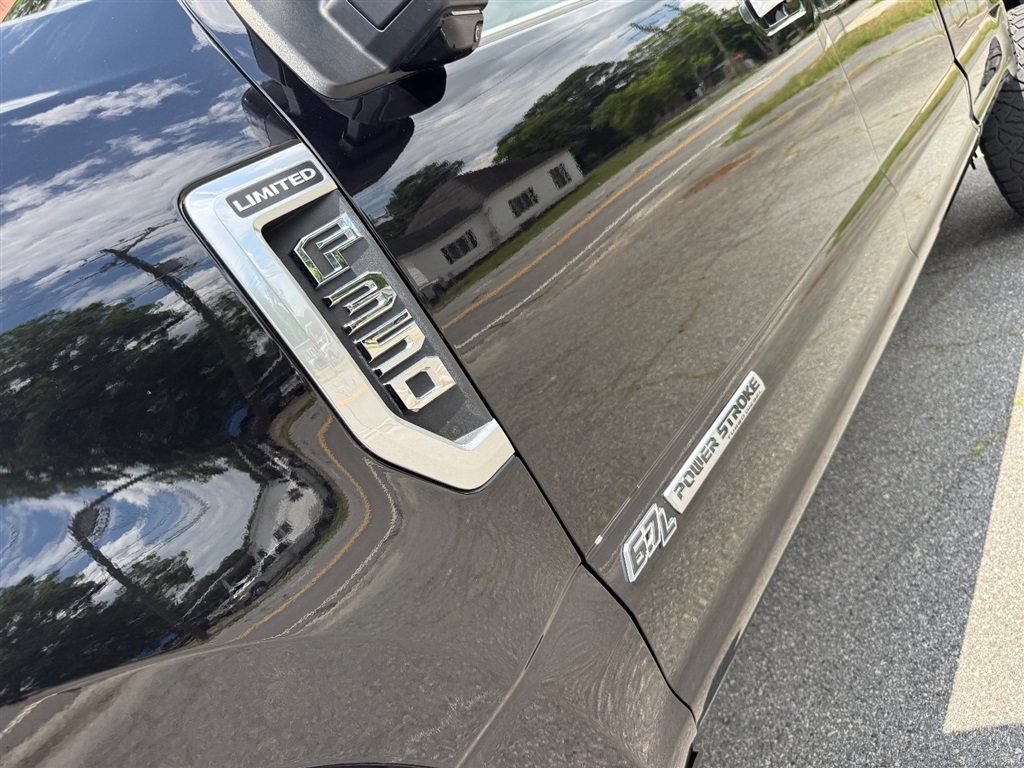 Used 2019 Ford F350 Limited w/ FX4 Off-Road Package AWD/4WD image 17