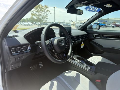 Certified 2025 Honda Civic Sport image 10