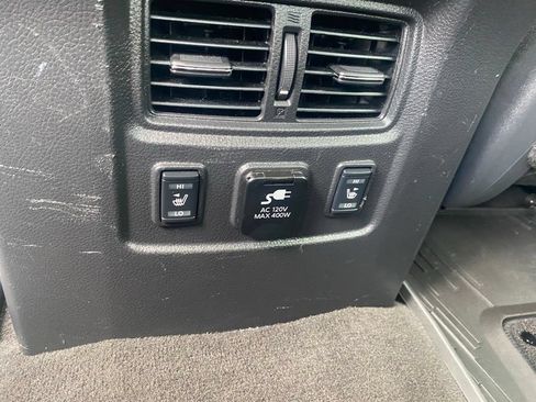 Used 2018 Nissan Titan Platinum Reserve w/ Platinum Utility Package AWD/4WD image 26