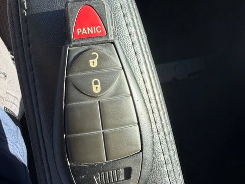Used 2018 Dodge Grand Caravan SE w/ UConnect Hands-Free Group FWD image 24