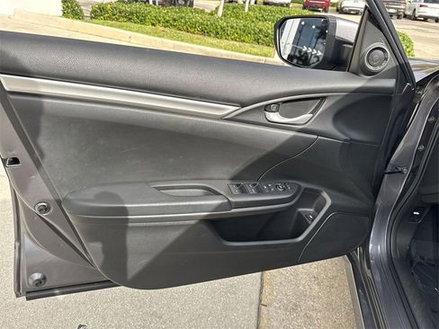 Used 2020 Honda Civic Sport image 38