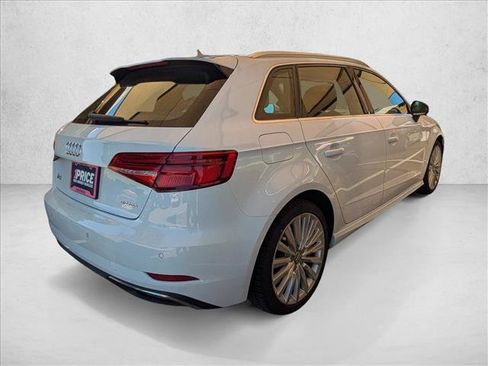 Used 2017 Audi A3 e-tron Premium Plus w/ Premium Plus Package FWD image 4