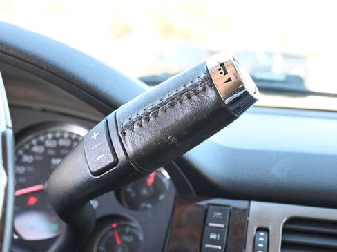 Used 2008 GMC Yukon Denali image 12