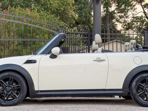 Used 2014 MINI Cooper Convertible FWD image 3