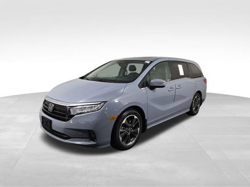 Used 2023 Honda Odyssey Elite image 2