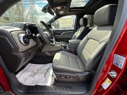 New 2026 Chevrolet Colorado ZR2 w/ Midnight Edition AWD/4WD image 17