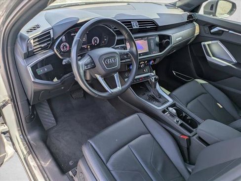 Used 2021 Audi Q3 2.0T Premium Plus w/ Premium Plus Package AWD/4WD image 10