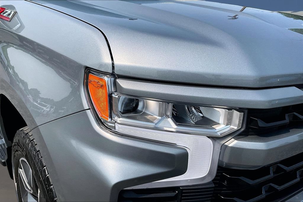 Used 2025 Chevrolet Silverado 1500 RST AWD/4WD image 31