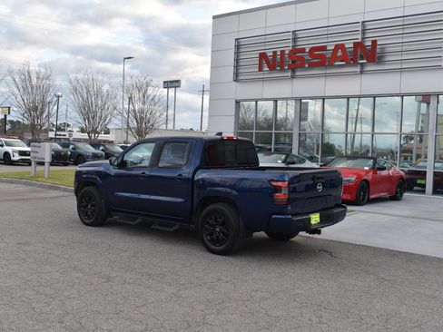 Used 2023 Nissan Frontier SV w/ SV Convenience Package image 6