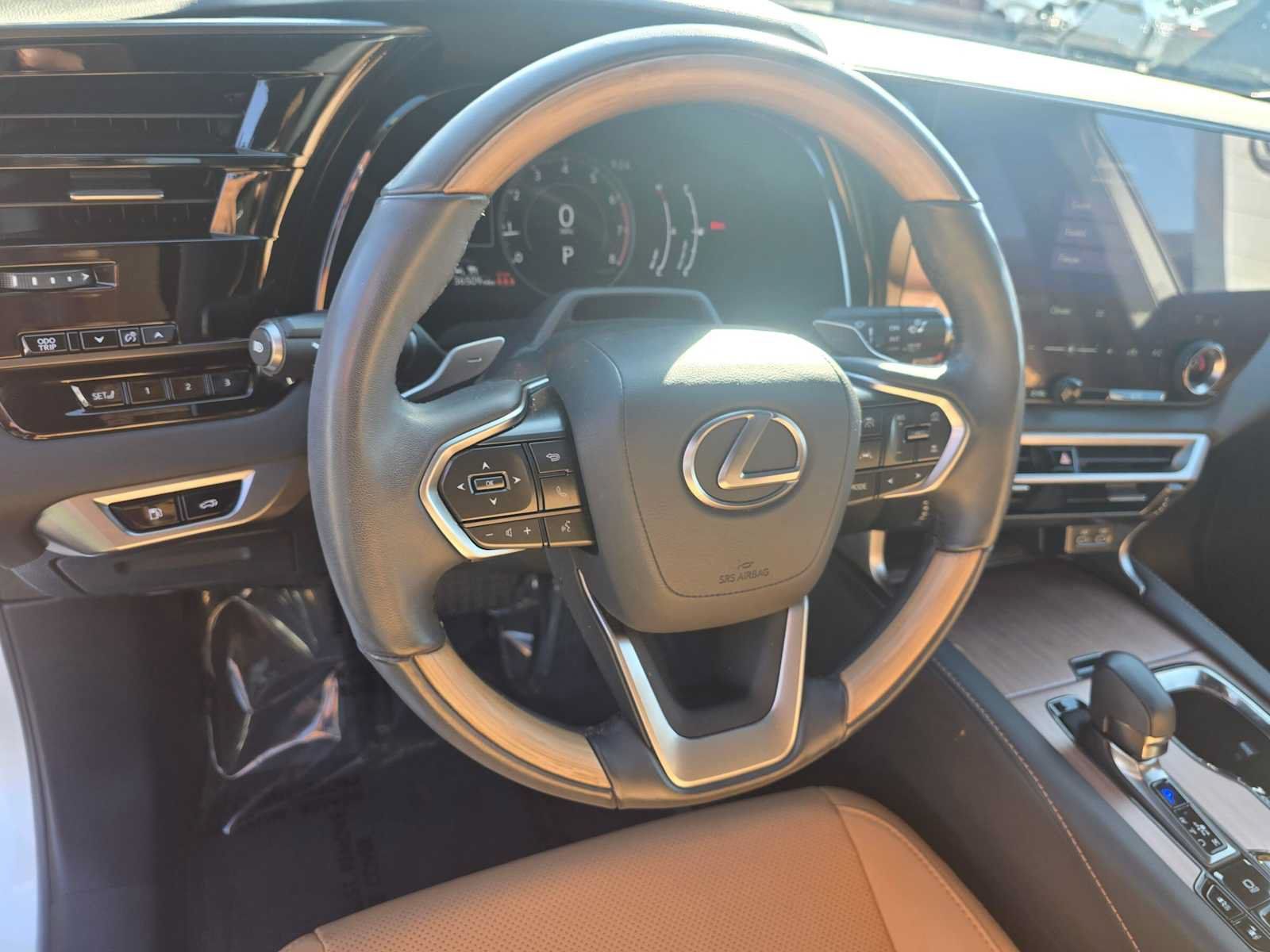 Certified 2024 Lexus RX 350 Premium w/ Convenience Package AWD/4WD image 25