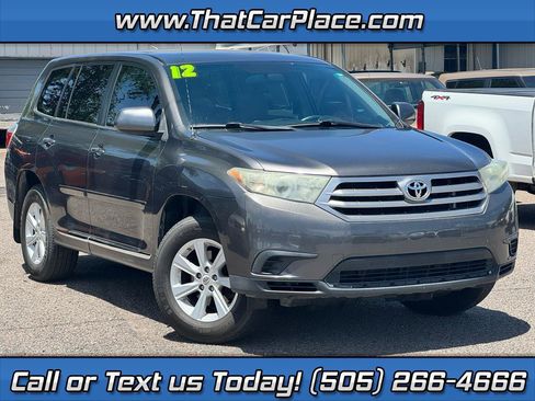 Used 2012 Toyota Highlander FWD image 1