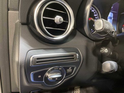 Used 2019 Mercedes-Benz GLC 300 GLC 300 image 24