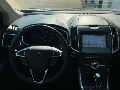 Used 2018 Ford Edge Titanium w/ Equipment Group 301A AWD/4WD image 12