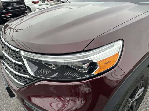 Used 2022 Ford Explorer XLT image 8