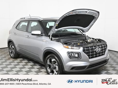 Certified 2023 Hyundai Venue SEL image 33