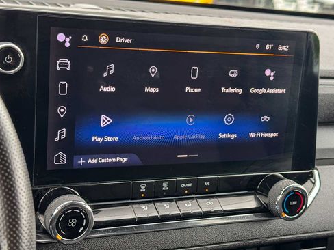 Used 2023 Chevrolet Colorado Trail Boss w/ Technology Package AWD/4WD image 18