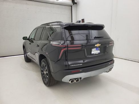 New 2026 Chevrolet Traverse LT w/ Sun and Wheel Package image 18