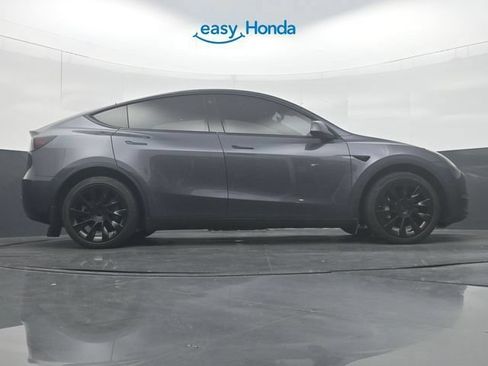 Used 2023 Tesla Model Y Long Range AWD/4WD image 32