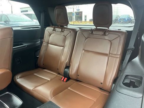 Used 2022 Lincoln Aviator Reserve w/ Equipment Group 201A image 19