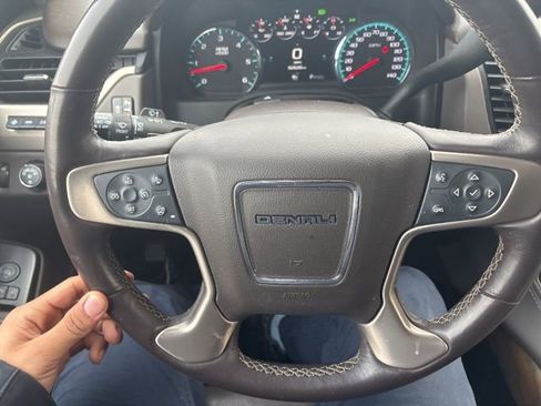 Used 2020 GMC Yukon XL Denali w/ Open Road Package image 16