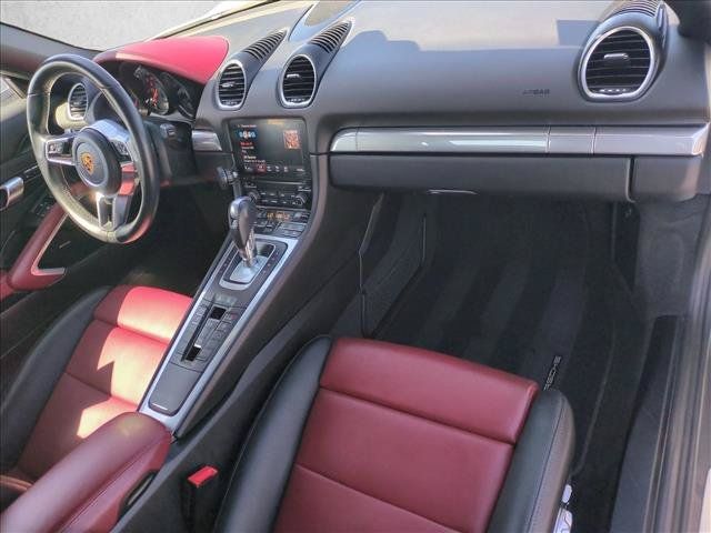 Used 2017 Porsche 718 Boxster RWD image 18