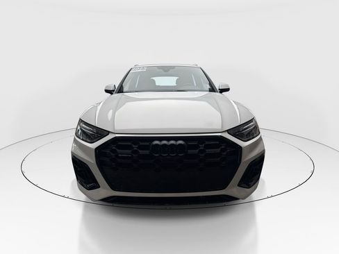 Certified 2025 Audi Q5 2.0T Premium Plus w/ Premium Plus Package image 4