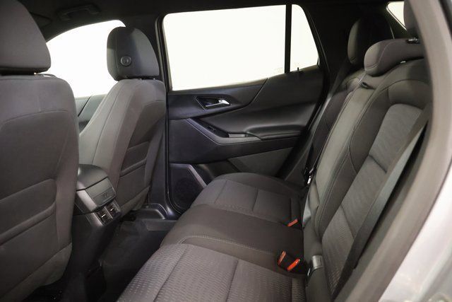 Used 2026 Chevrolet Equinox LT AWD/4WD image 29