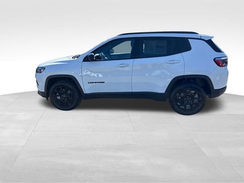New 2026 Jeep Compass Latitude AWD/4WD image 4