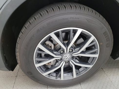 Used 2021 Volkswagen Tiguan S FWD image 31