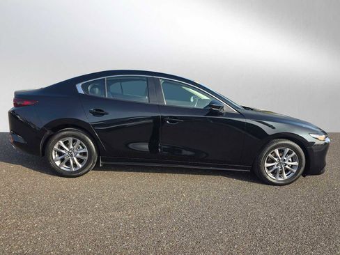 Used 2020 MAZDA MAZDA3 AWD Sedan w/ Select Package image 2