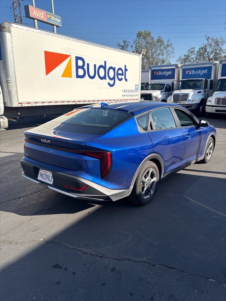 Used 2025 Kia K4 FWD image 4