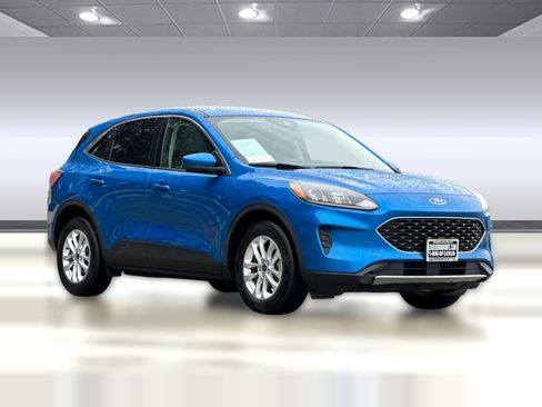 Used 2020 Ford Escape SE image 6