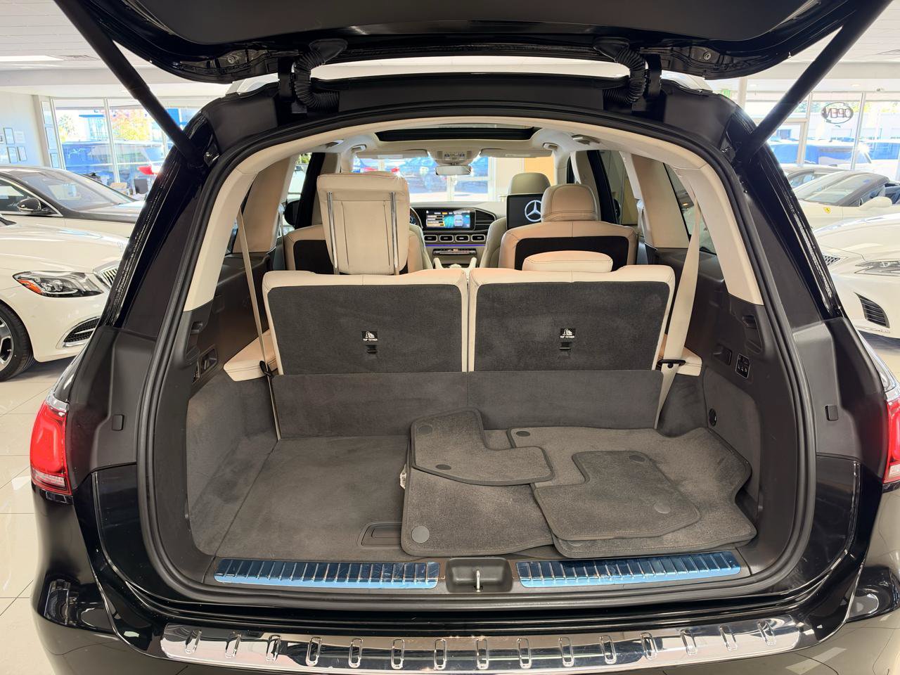 Used 2020 Mercedes-Benz GLS 450 4MATIC image 34