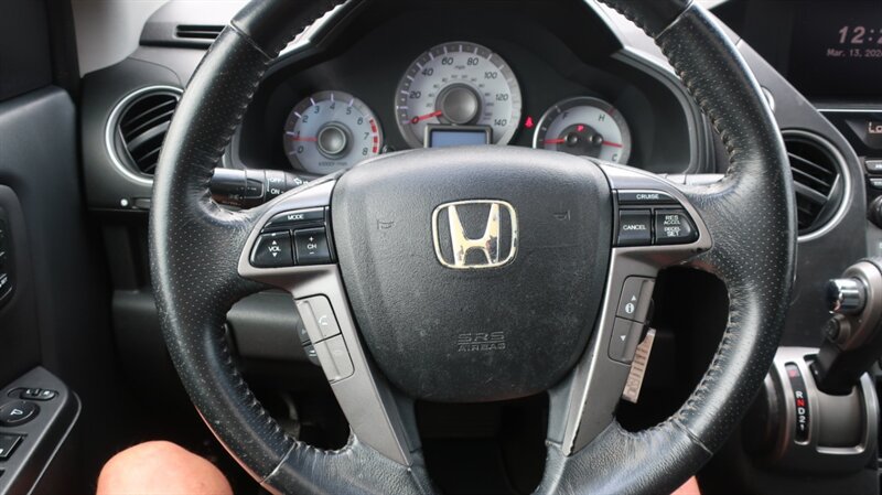Used 2013 Honda Pilot Touring image 17