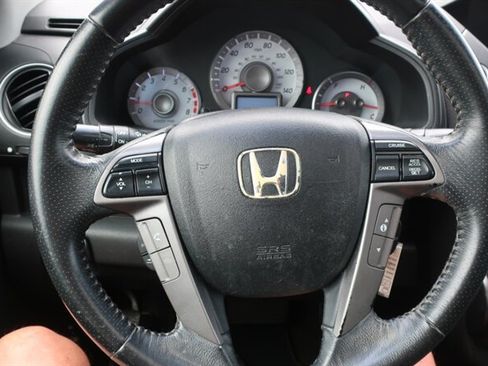 Used 2013 Honda Pilot Touring image 17