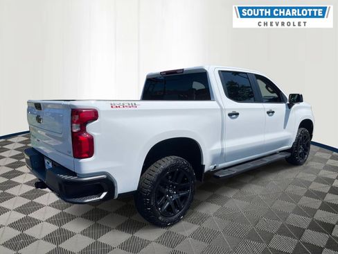 Used 2024 Chevrolet Silverado 1500 LT Trail Boss w/ Convenience Package II AWD/4WD image 4