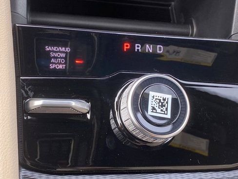 New 2026 Jeep Grand Cherokee Limited AWD/4WD image 34