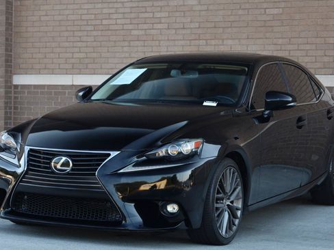 Used 2015 Lexus IS 250 w/ Premium Package RWD image 5