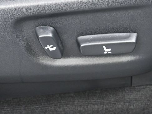 Used 2024 Toyota 4Runner Limited AWD/4WD image 38