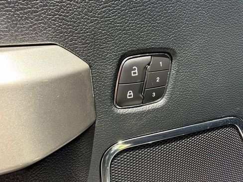 Used 2020 Ford F150 Lariat AWD/4WD image 31