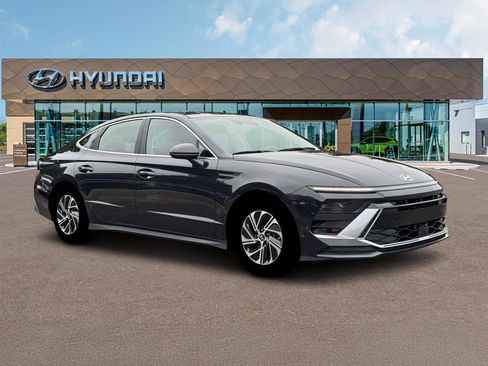 New 2026 Hyundai Sonata Blue image 17