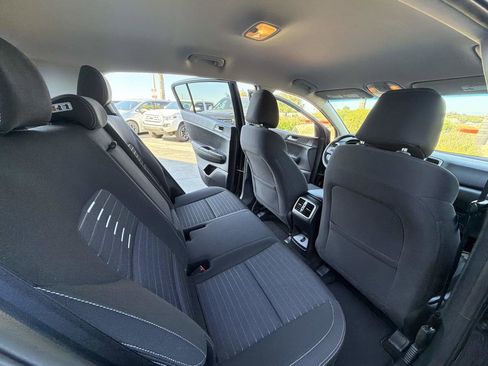 Used 2018 Kia Sportage LX FWD image 21