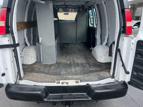 Used 2012 Chevrolet Express 2500 w/ Cold Climate Package RWD image 17