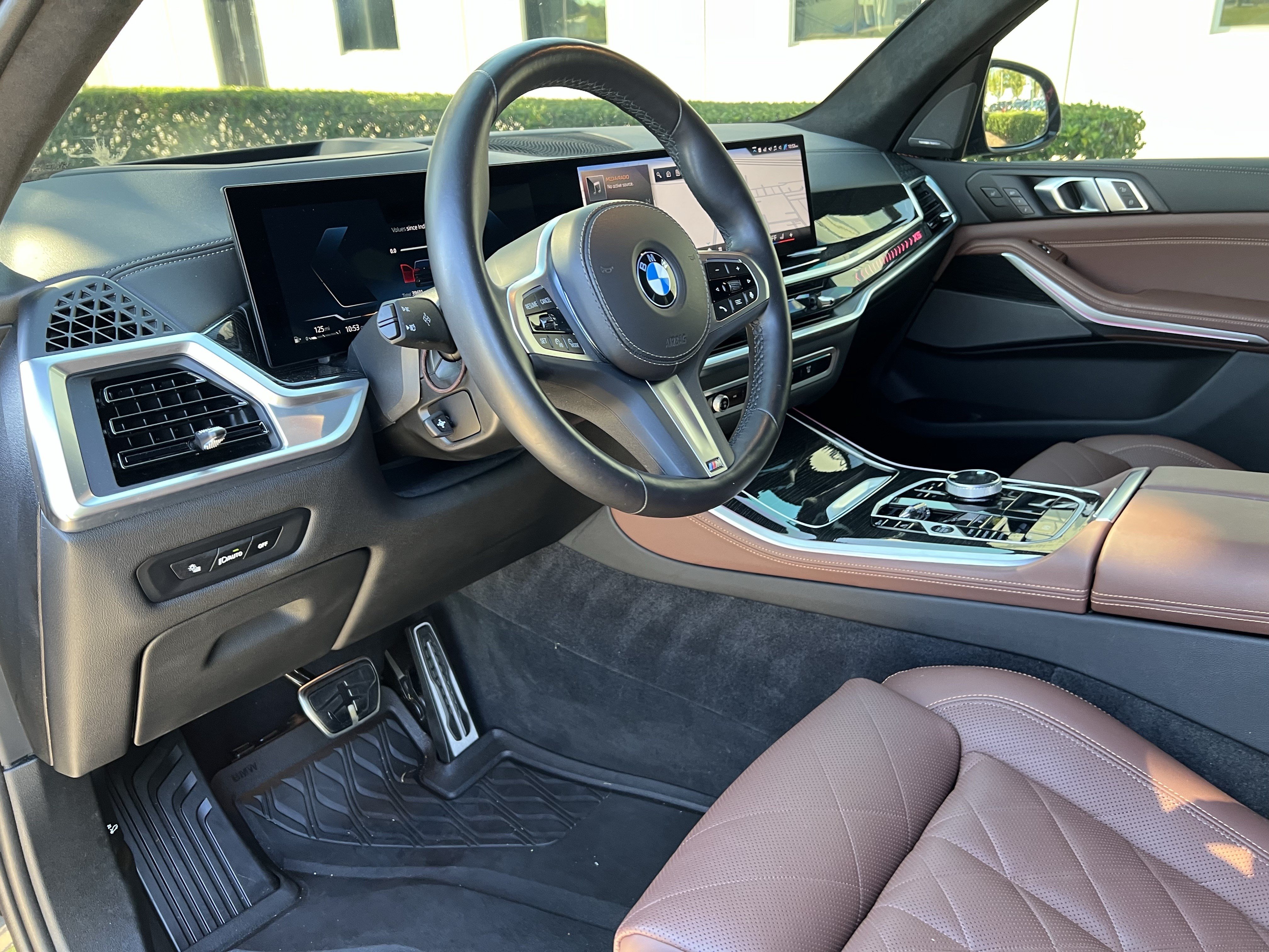 Used 2025 BMW X5 sDrive40i w/ Executive Package RWD image 17